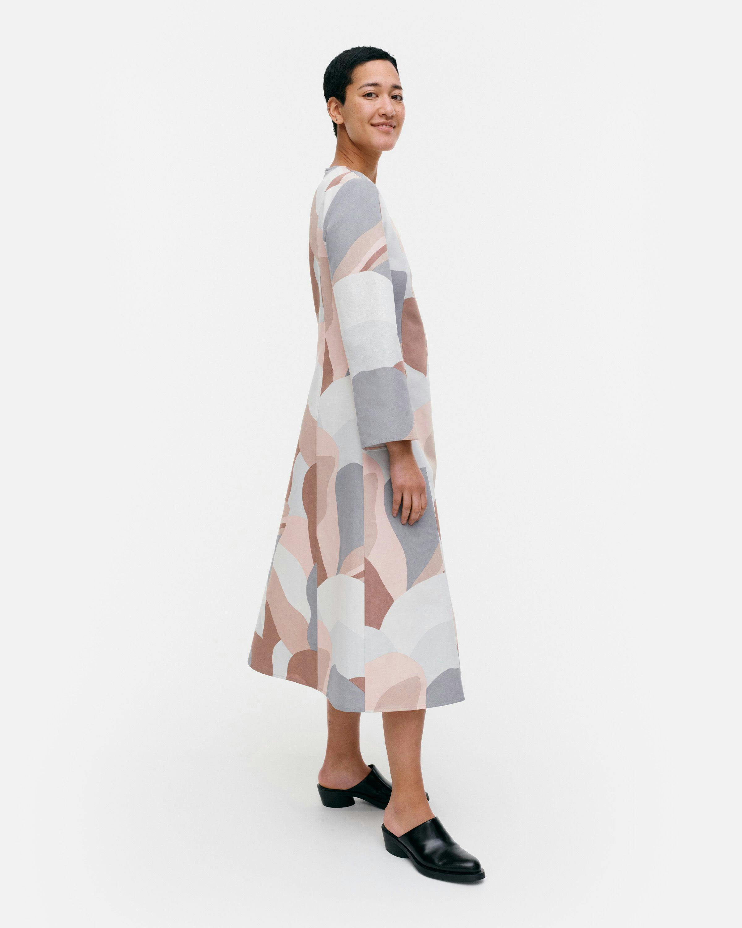 Loituma Kamelia Cotton linen dress