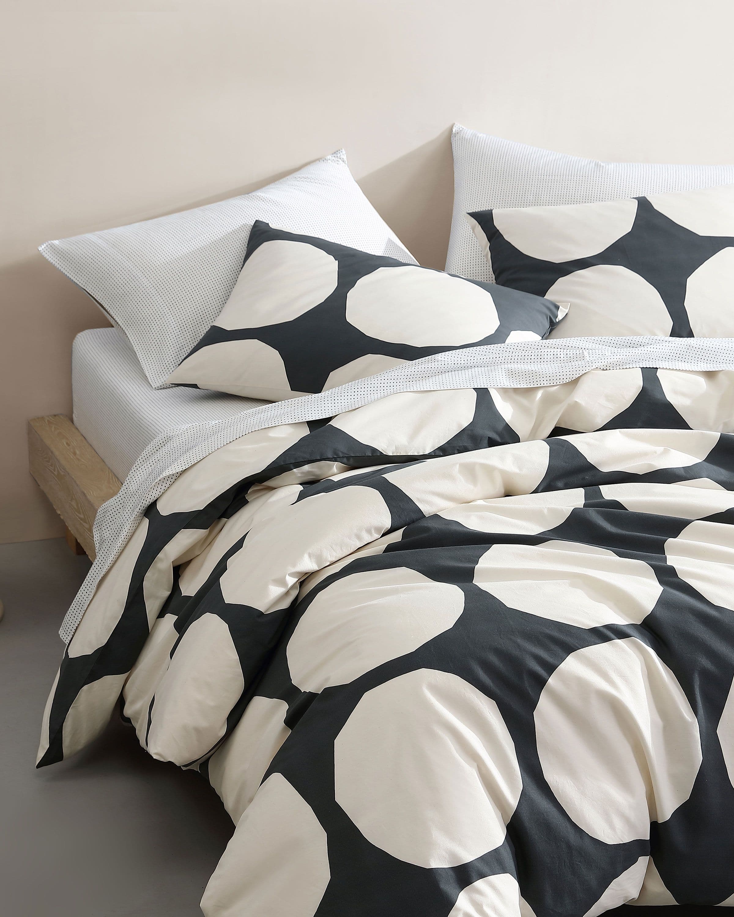 Kivet King Duvet Cover and Sham set