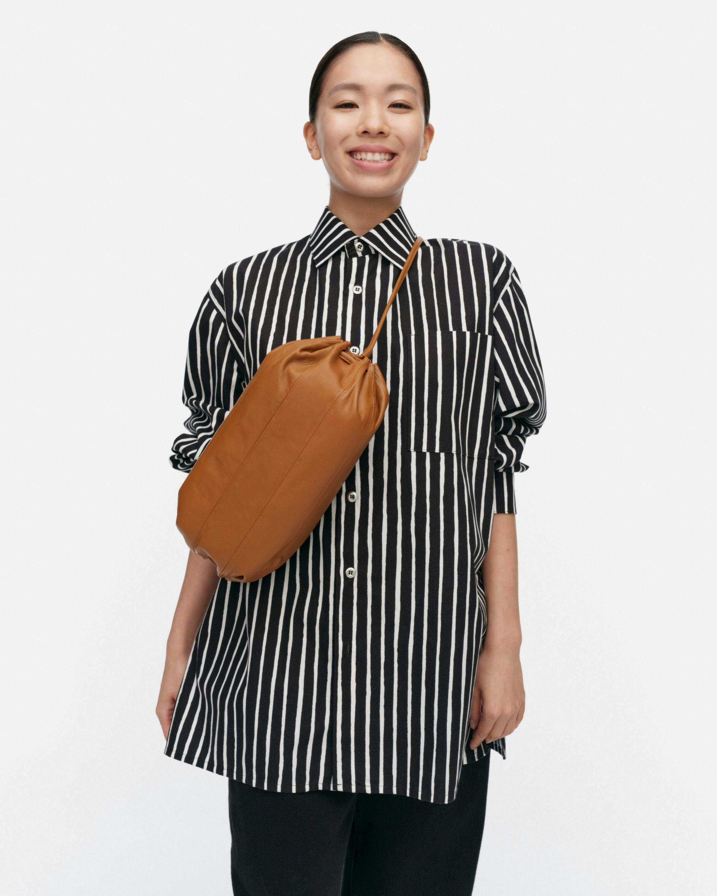 Karla Shoulder bag