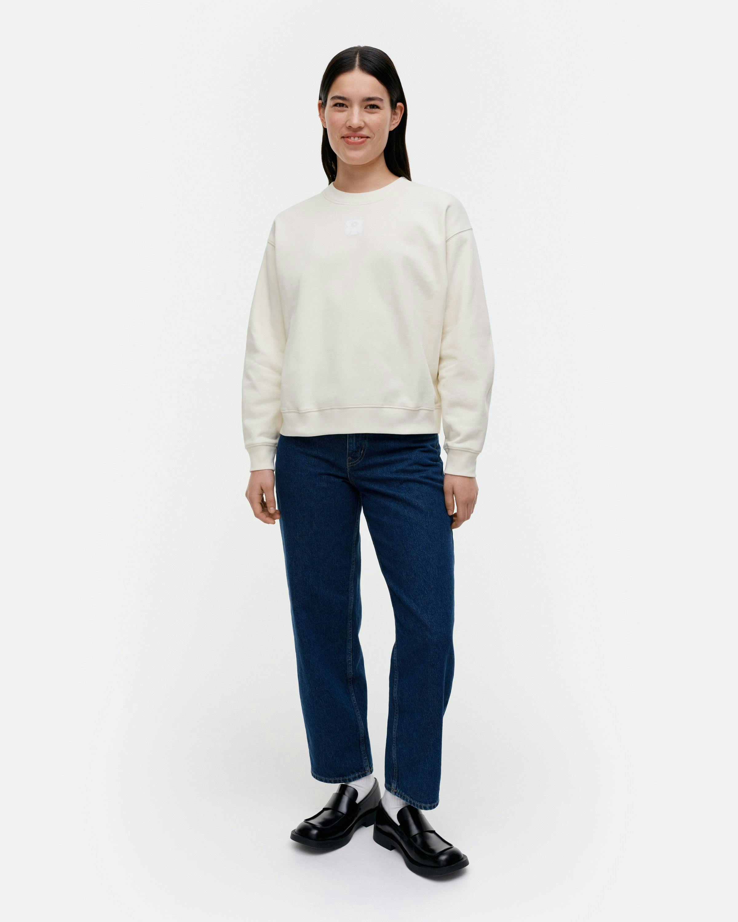 Ovaali Unikko Placement Kioski sweatshirt