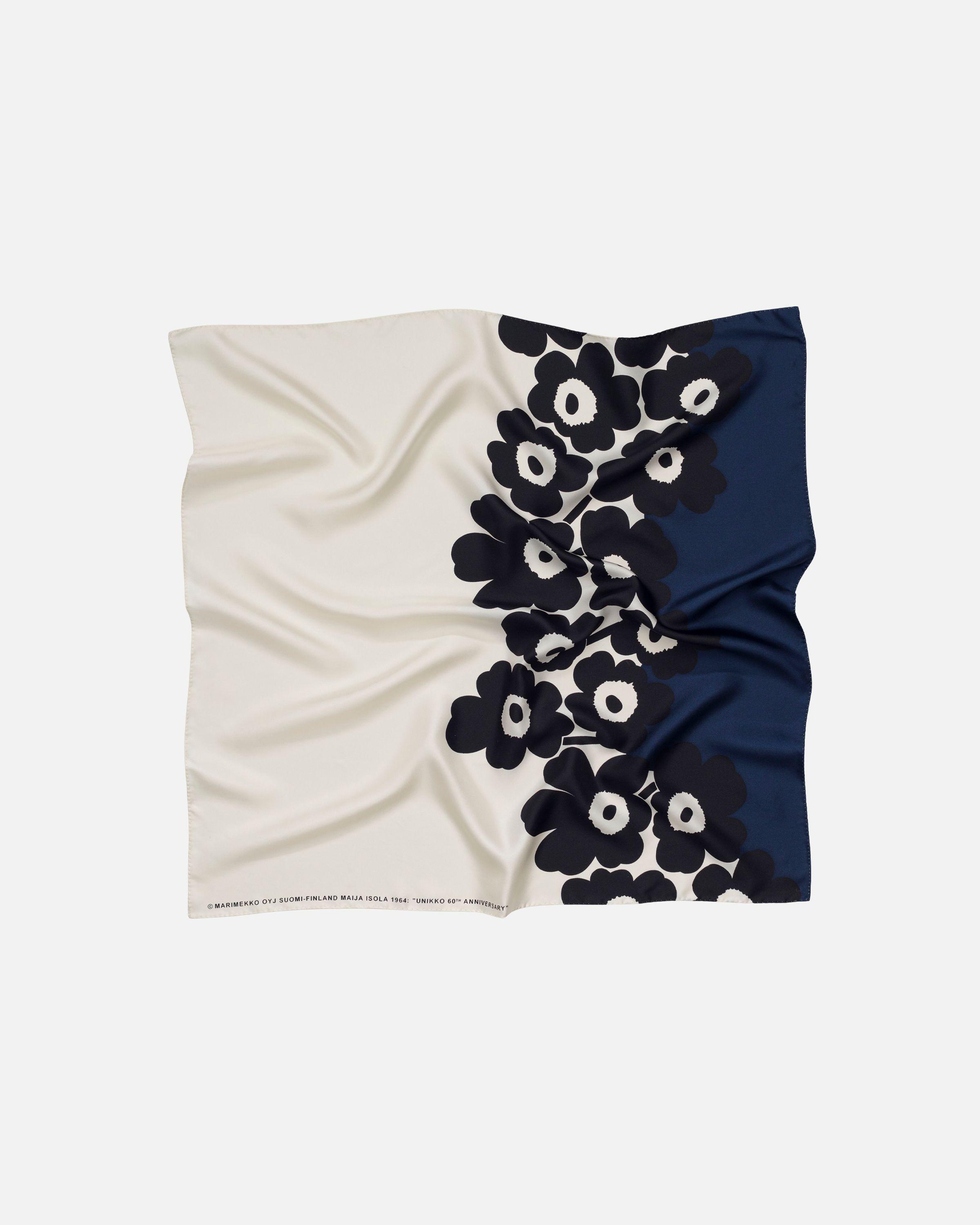 Lauhtua Unikko Silk scarf